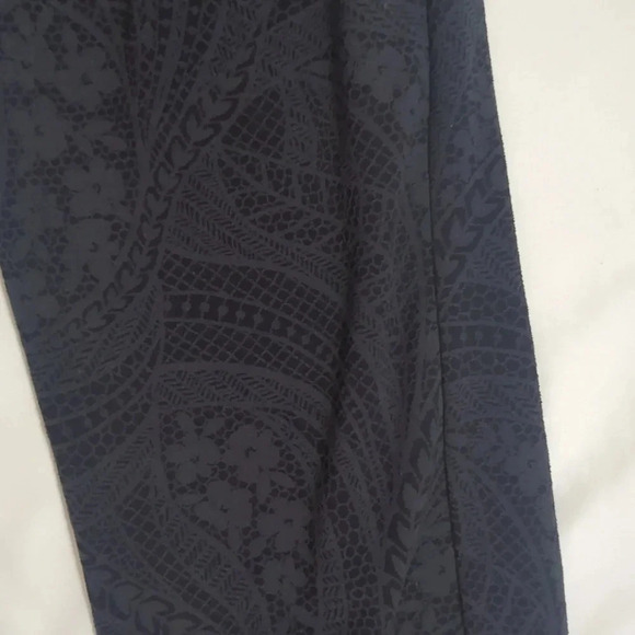 Athleta Salutation Textured Jogger, Color Dreamweaver Black Size XXS - Picture 14 of 16